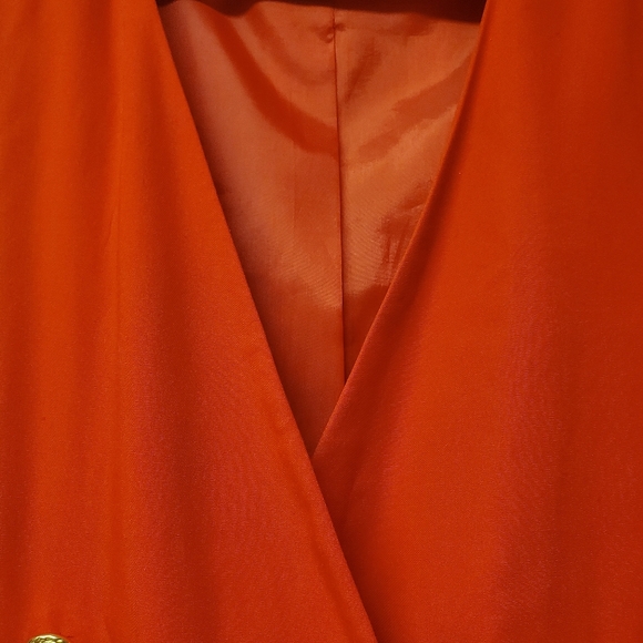 MAGGIE MCNAUGHTON red Blazers. Size 2XL - Picture 10 of 12